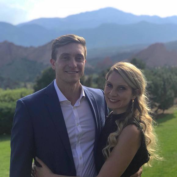 Profile Picture of Aaron Avery (@aaaronn) on Poshmark