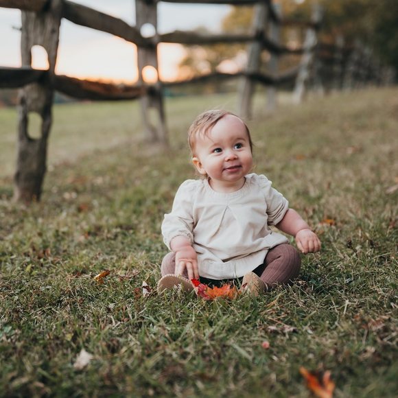 Profile Picture of Ellen Hogan (@ebhogan) on Poshmark