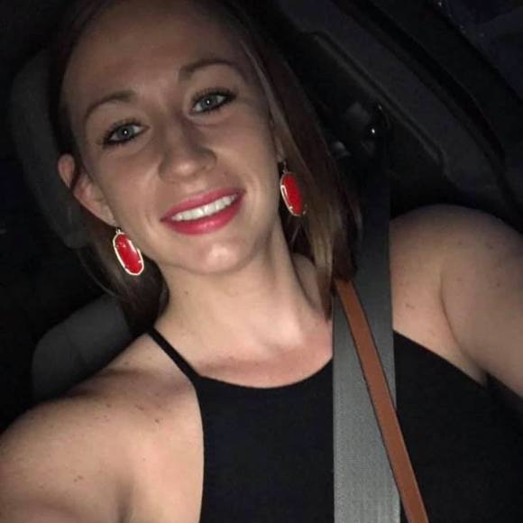 Profile Picture of Krystle Reddoch (@krystle1622) on Poshmark