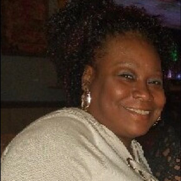 Profile Picture of Tonya Wesley (@tonya_wesley) on Poshmark