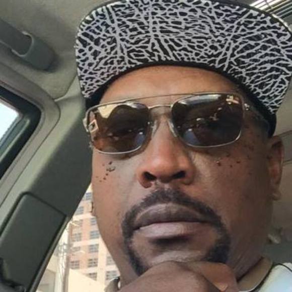 Profile Picture of William Hudson (@wealthwise) on Poshmark