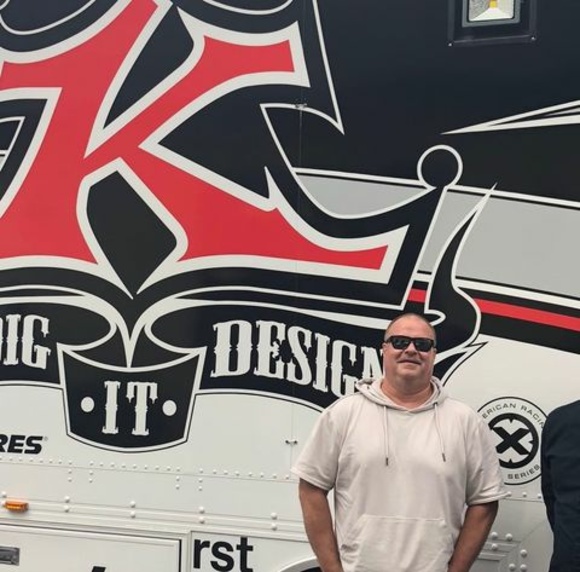 Profile Picture of Robert Brock (@robertbrock914) on Poshmark