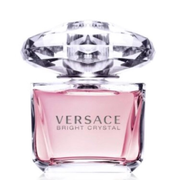 Profile Picture of Alicia Rollinson (@arolly) on Poshmark