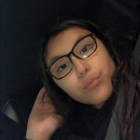 Profile Picture of Josephine Sanchez (@josephine_sanc) on Poshmark