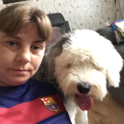 Profile Picture of Debbie Mccrone (@superairdrie) on Twitter