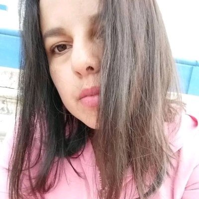 Profile Picture of Isabel Larios (@IsabelL64099432) on Twitter