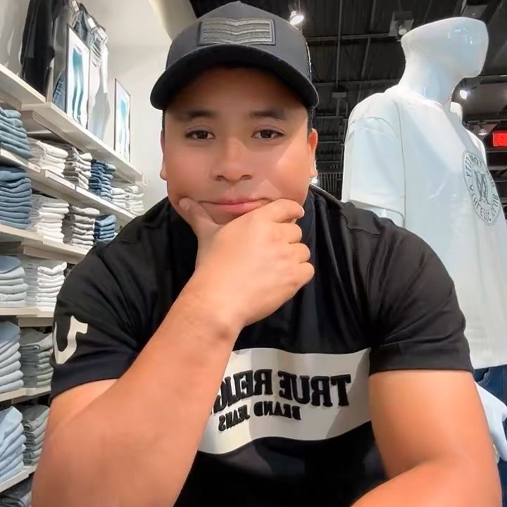 Profile Picture of Kenneth Guox (@user7987834kenneth) on Tiktok