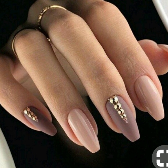 Profile Picture of Maira Tehandon (@mairat86) on Poshmark