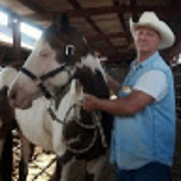 Profile Picture of Mike Evans (@msgdad1959) on Poshmark