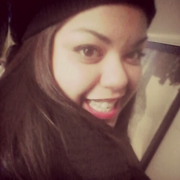 Profile Picture of Joy Burrell (@joyb81) on Poshmark