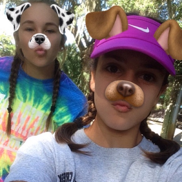 Profile Picture of Emma Tapley (@emmamckale) on Poshmark