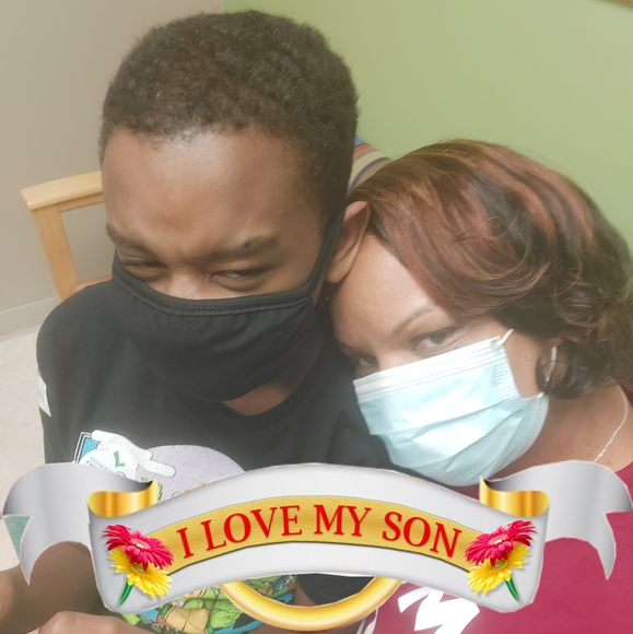 Profile Picture of Roshunda Nelson (@roshundanelson) on Poshmark