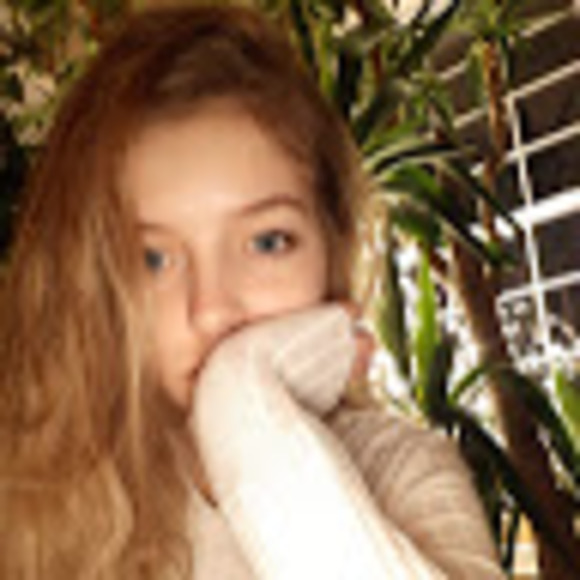 Profile Picture of Marike Ouellet (@marikeouellet) on Poshmark