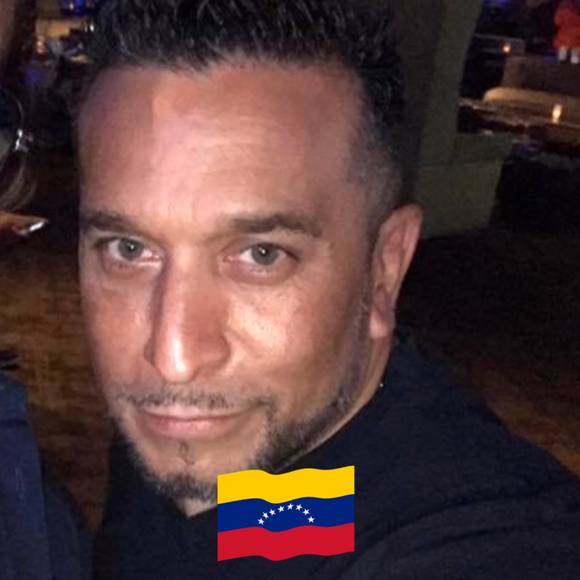 Profile Picture of Dino Ventrella (@dinoventrella) on Poshmark