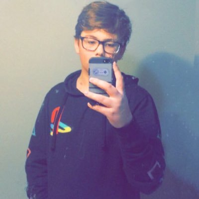 Profile Picture of Vincent Patterson (@Tun3r4lif3205) on Twitter