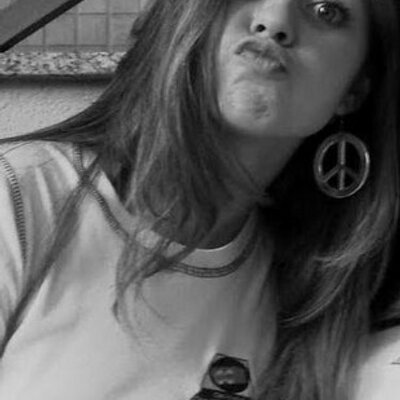 Profile Picture of Isabelle Gomez (@bellegomez_) on Twitter