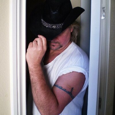 Profile Picture of James Applegateon Twitter