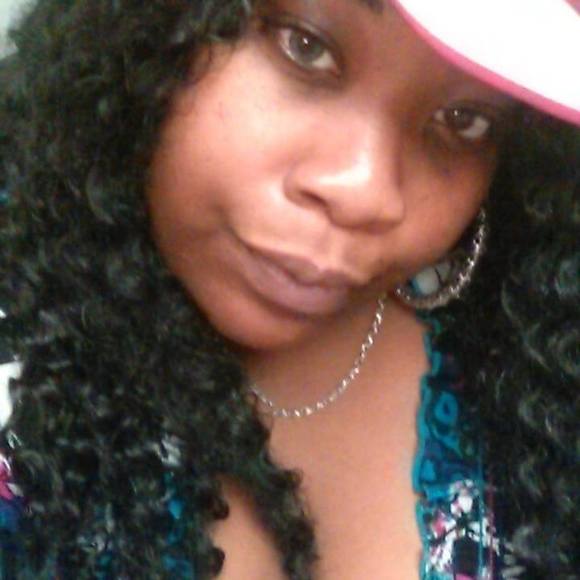 Profile Picture of Labeebah Hawkins (@xtremelydevoted) on Poshmark