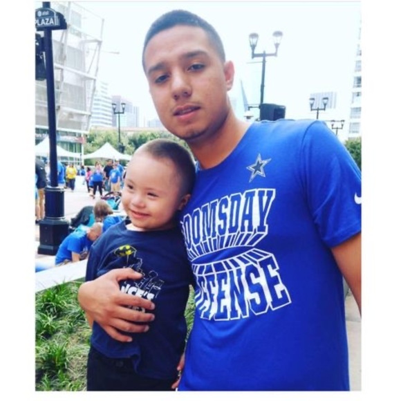 Profile Picture of Armando Rivera (@armando21rivera) on Poshmark