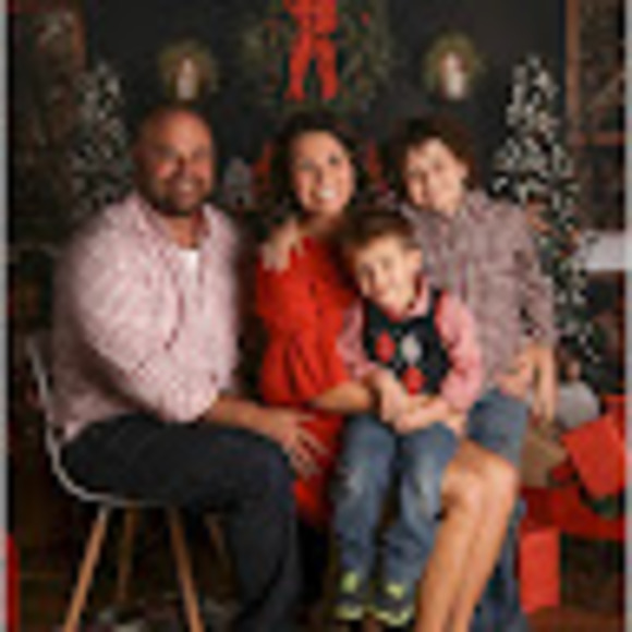 Profile Picture of David & cary Hicks (@davidncary) on Poshmark