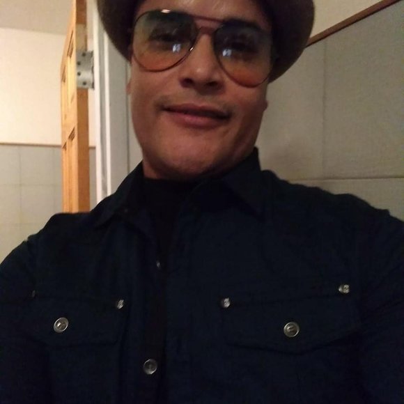 Profile Picture of Francisco Tavarez (@malucoman) on Poshmark