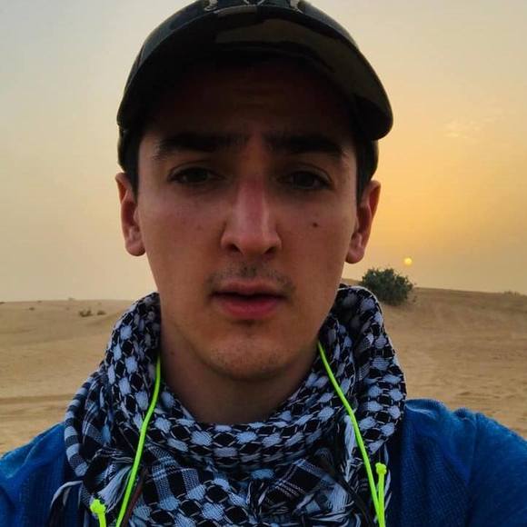 Profile Picture of Michael Barreto (@dank3) on Poshmark