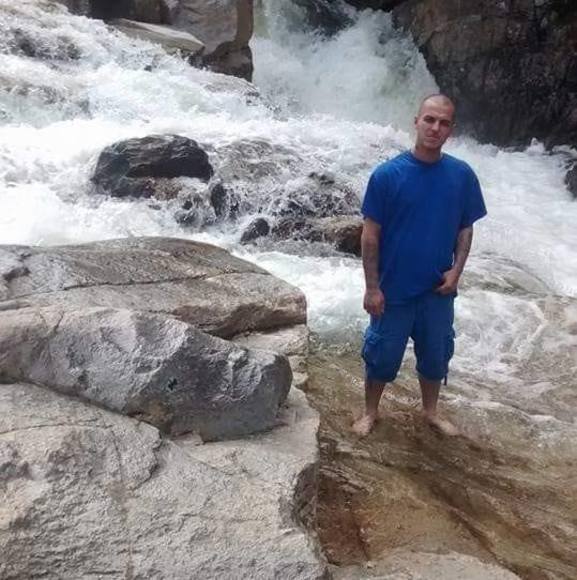 Profile Picture of Chris Ash (@chrisash1738) on Poshmark