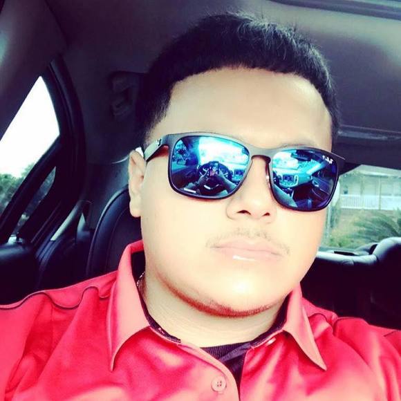 Profile Picture of Daniel Taboada (@danieltaboada17) on Poshmark