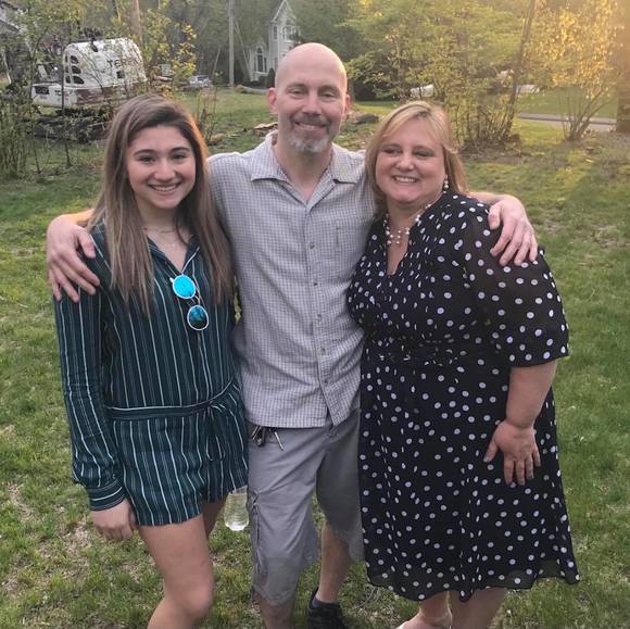 Profile Picture of Cathy Deptula (@catd) on Poshmark