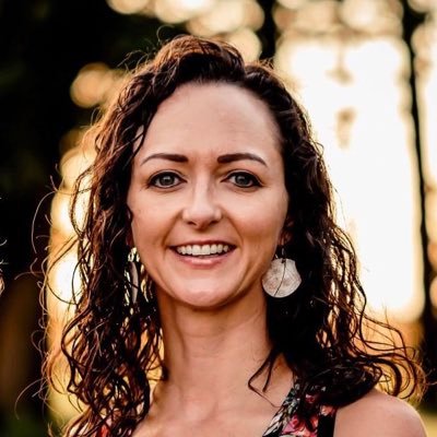 Profile Picture of Amanda De Jong (@Adejong_80) on Twitter