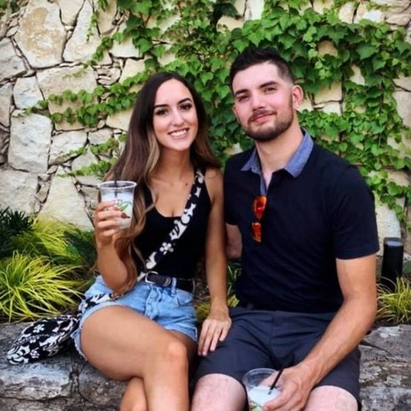 Profile Picture of Krista Blakely (@blakelykrista4) on Poshmark