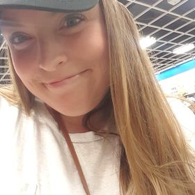 Profile Picture of Michaela Mitchell (@girlaboutthat) on Pinterest