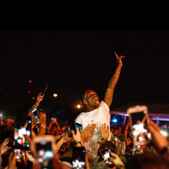 Profile Picture of Alex Ivan (@0369656) on Poshmark