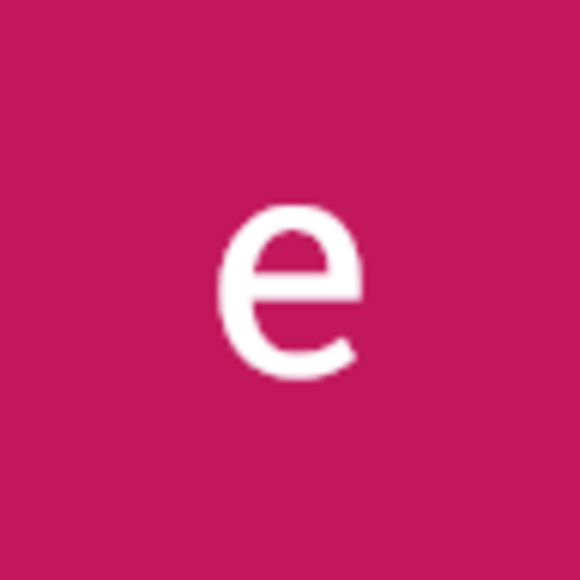 Profile Picture of Emilia Gravseth (@emiliagravseth) on Poshmark