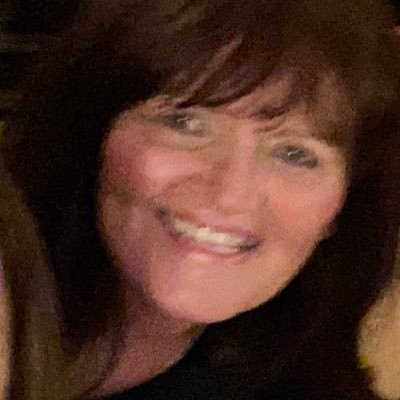 Profile Picture of Lynne McGRATH (@LynnieMac) on Twitter