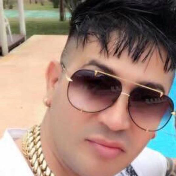 Profile Picture of Yuriel Salomon (@yurielsalomon) on Poshmark