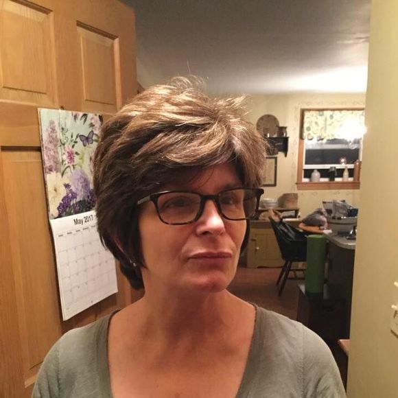 Profile Picture of Dawn Lagasse (@hairdresser4400) on Poshmark