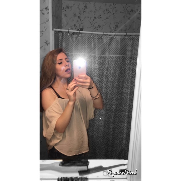 Profile Picture of Carlie Fox (@_usmcfiance_) on Poshmark