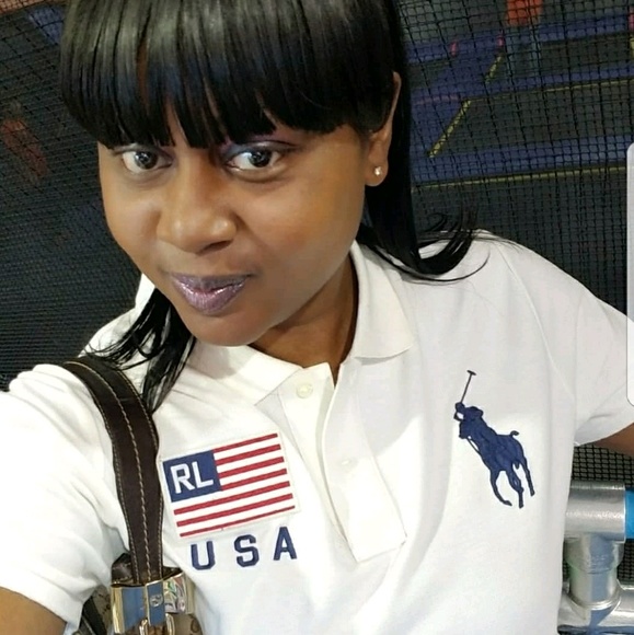 Profile Picture of Shellon Bennett (@suge40) on Poshmark