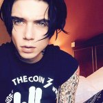 Profile Picture of Gemma✌🏼️ (@buttonbiersack) on Instagram