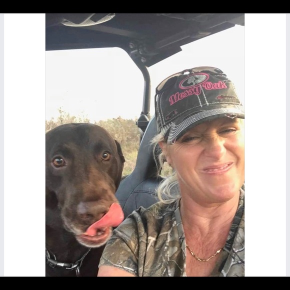 Profile Picture of Robin Clemmons (@missdixied) on Poshmark