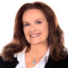 Profile Picture of Cindy Stowe (@cindynstowe) on Twitter