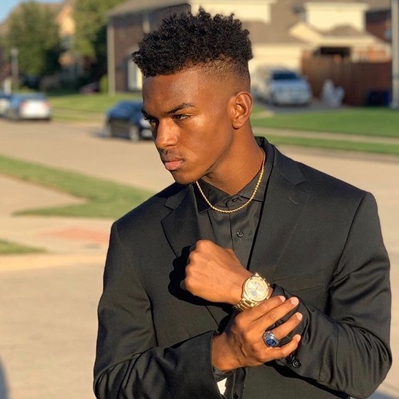 Profile Picture of Adam Washington (@adam14wash) on Poshmark