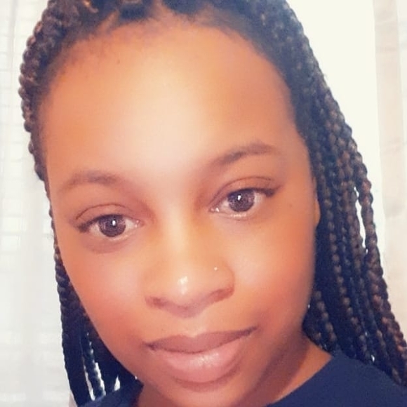 Profile Picture of Parris Tollette (@ptollette) on Poshmark