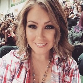 Profile Picture of Danielle Barnett (@craftyymommyy85) on Pinterest