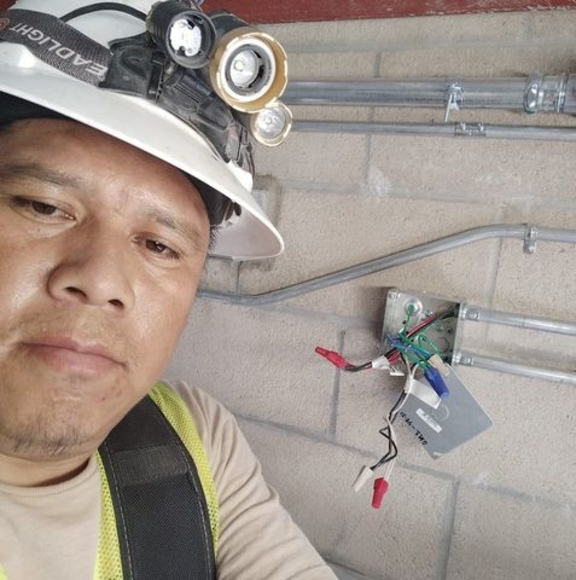 Profile Picture of Octaviano Romero (@octavianor) on Poshmark