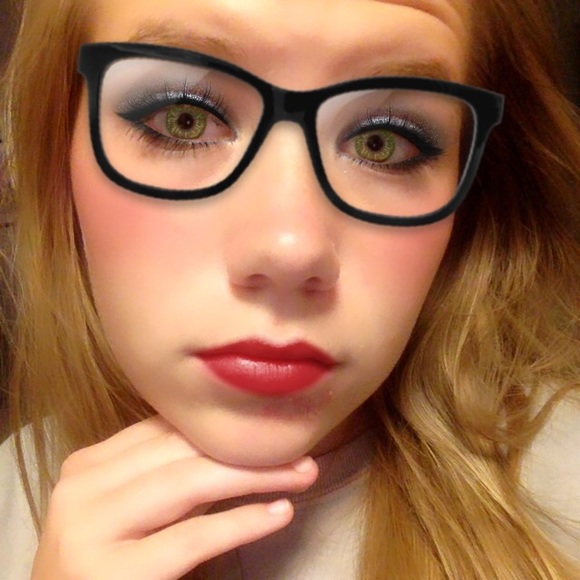 Profile Picture of Kayla Harshman (@kayla_mckenzie) on Poshmark