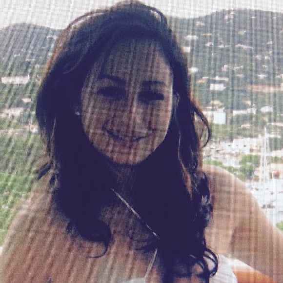 Profile Picture of Marcy Javor (@marcyfaith) on Poshmark