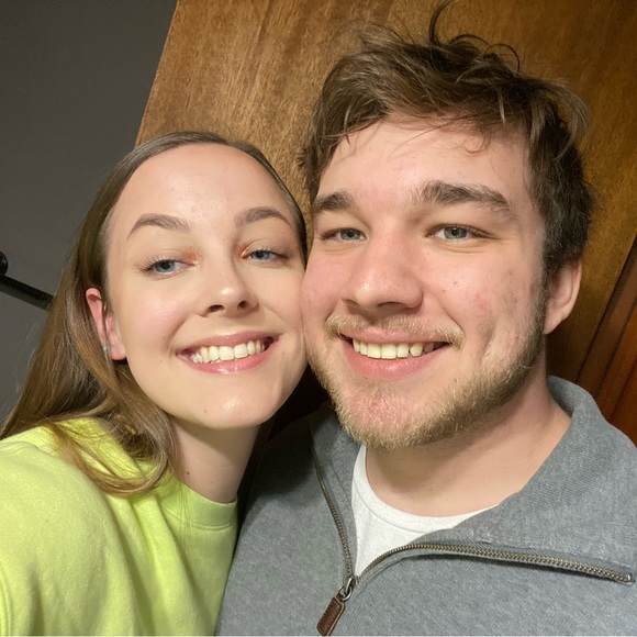 Profile Picture of Ivy Phillips (@phill_ups) on Poshmark