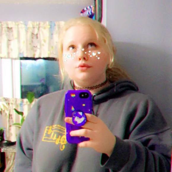 Profile Picture of Carla Billotte (@cjb1787) on Poshmark